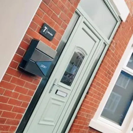 Xxhot Tubxx 4Bed Semi, Sleeps 8, 2 Bathrooms Blackpool Exterior photo