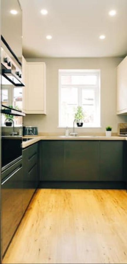 Holiday home Xxhot Tubxx 4bed Semi, Sleeps 8, 2 Bathrooms